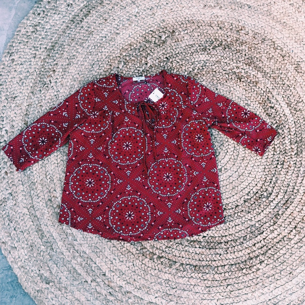Bohemian Blouse with Tie 🌿